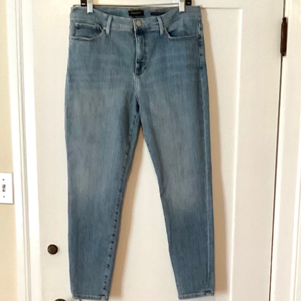 BANANA REPUBLIC MID-RISE SKINNY Denim Jean  Sz  32. Pre Owned